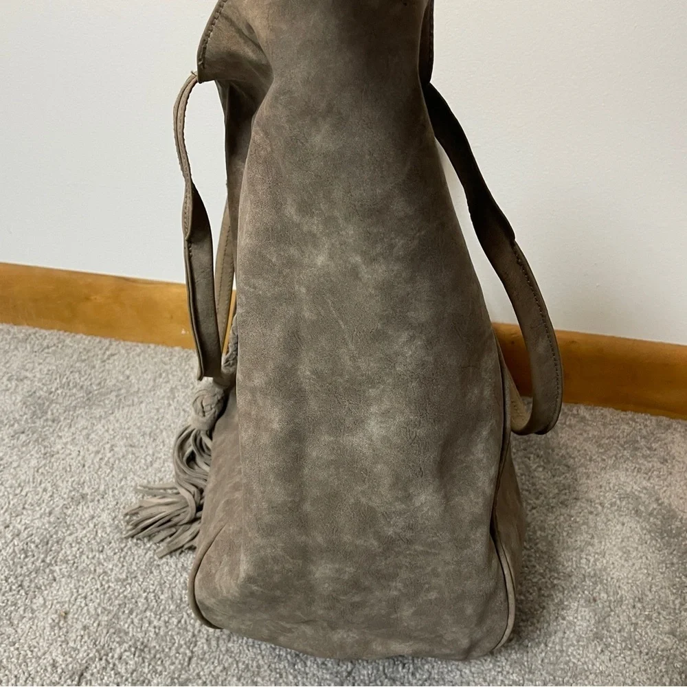 DV by Dolce Vita Large Gray Taupe Fringe Hobo‎ Bag
